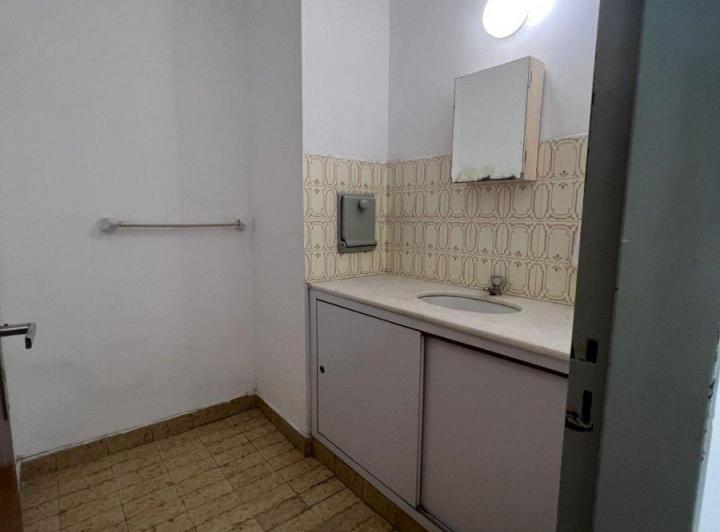 OFICINA EN PLANTA ALTA MENDOZA 1184 4