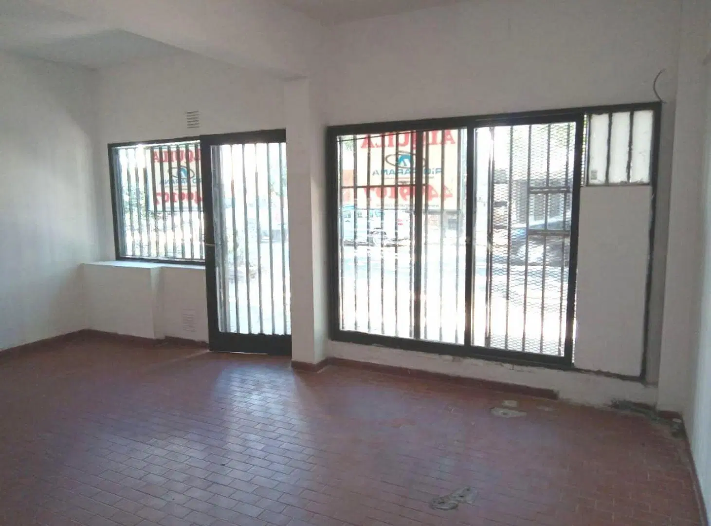 LOCAL ECHESORTU SAN LUIS 3700 2