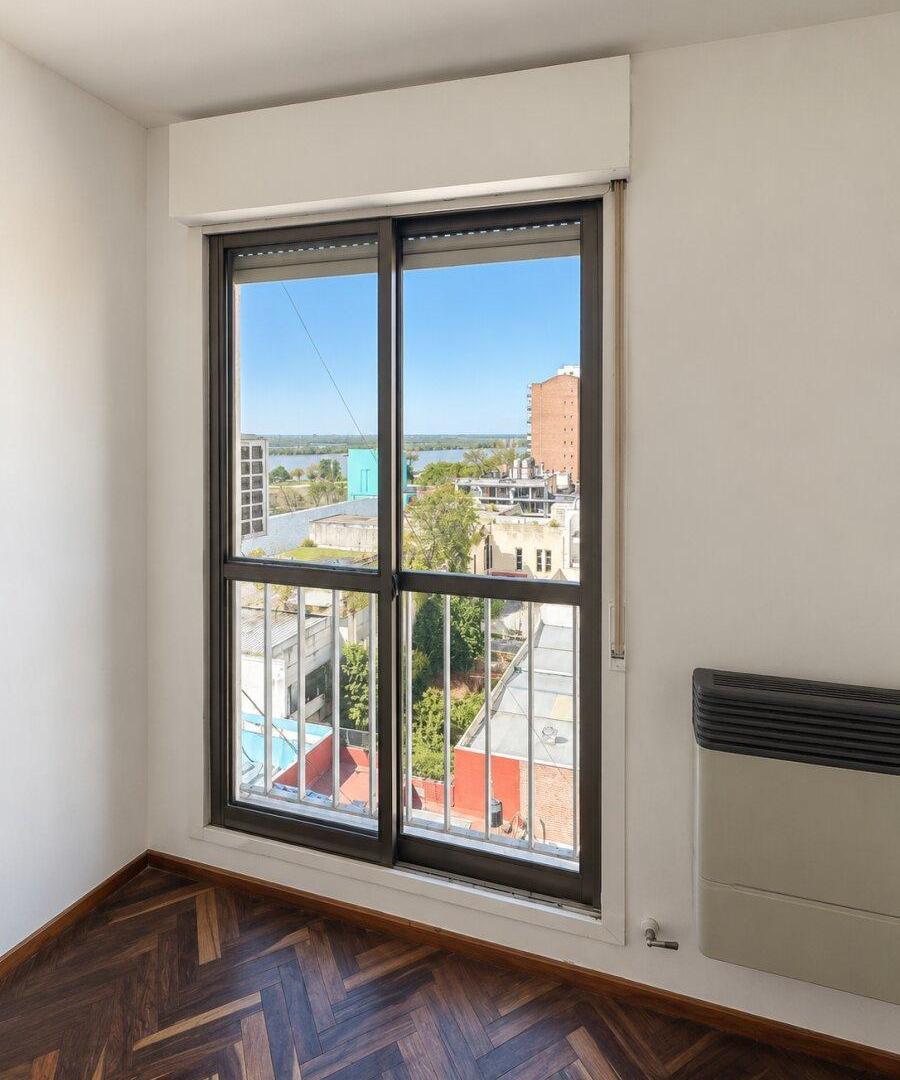 Foto de 1 DORMITORIO A METROS DEL RIO - BALCARCE 137 BIS, imagen 2