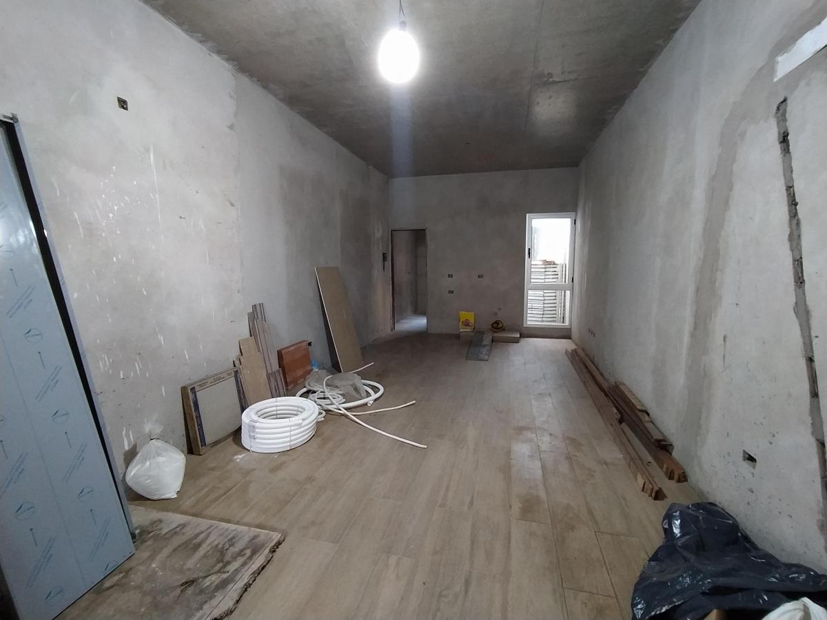 LOCAL 43M2 CON BAÑO - MUY BUENA UBICACION