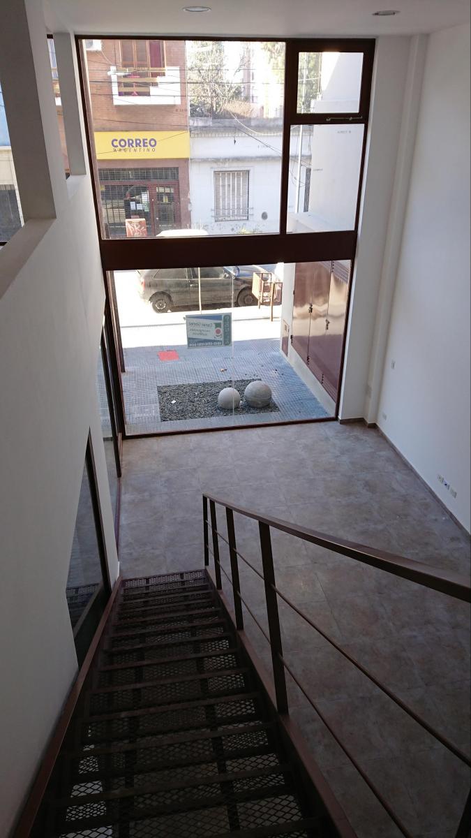 CON RENTA - 70m2 TOMA MENOS VALOR O FINANCIACION