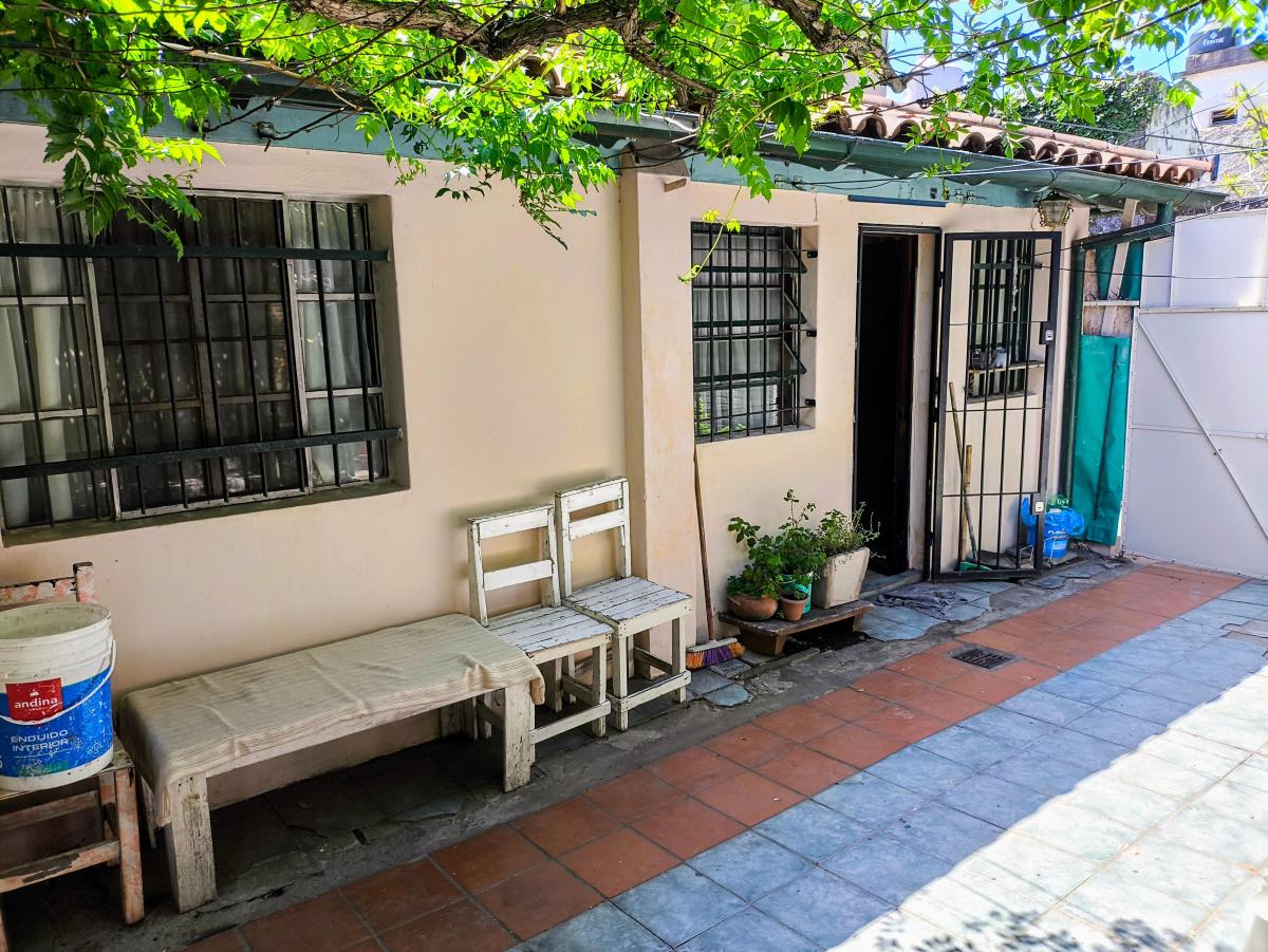 CON RENTA - PH AL FRENTE 5 AMBIENTES CON JARDIN