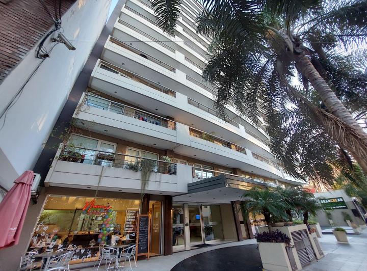 AMPLIO 2 AMB CON COCHERA CUBIERTA - EDIFICIO PALMARES 2 3