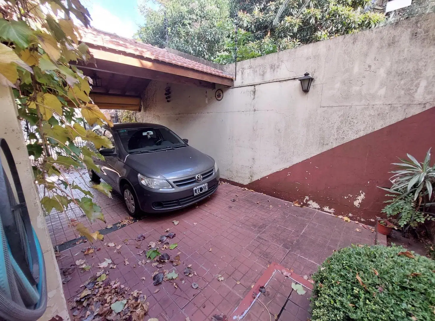 HERMOSO CHALET DE 3 AMB. EN BARRIO HOLTERS 1