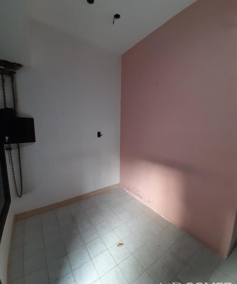 Foto de LOCAL COMERCIAL SOBRE CALLE ALVEAR, imagen 4