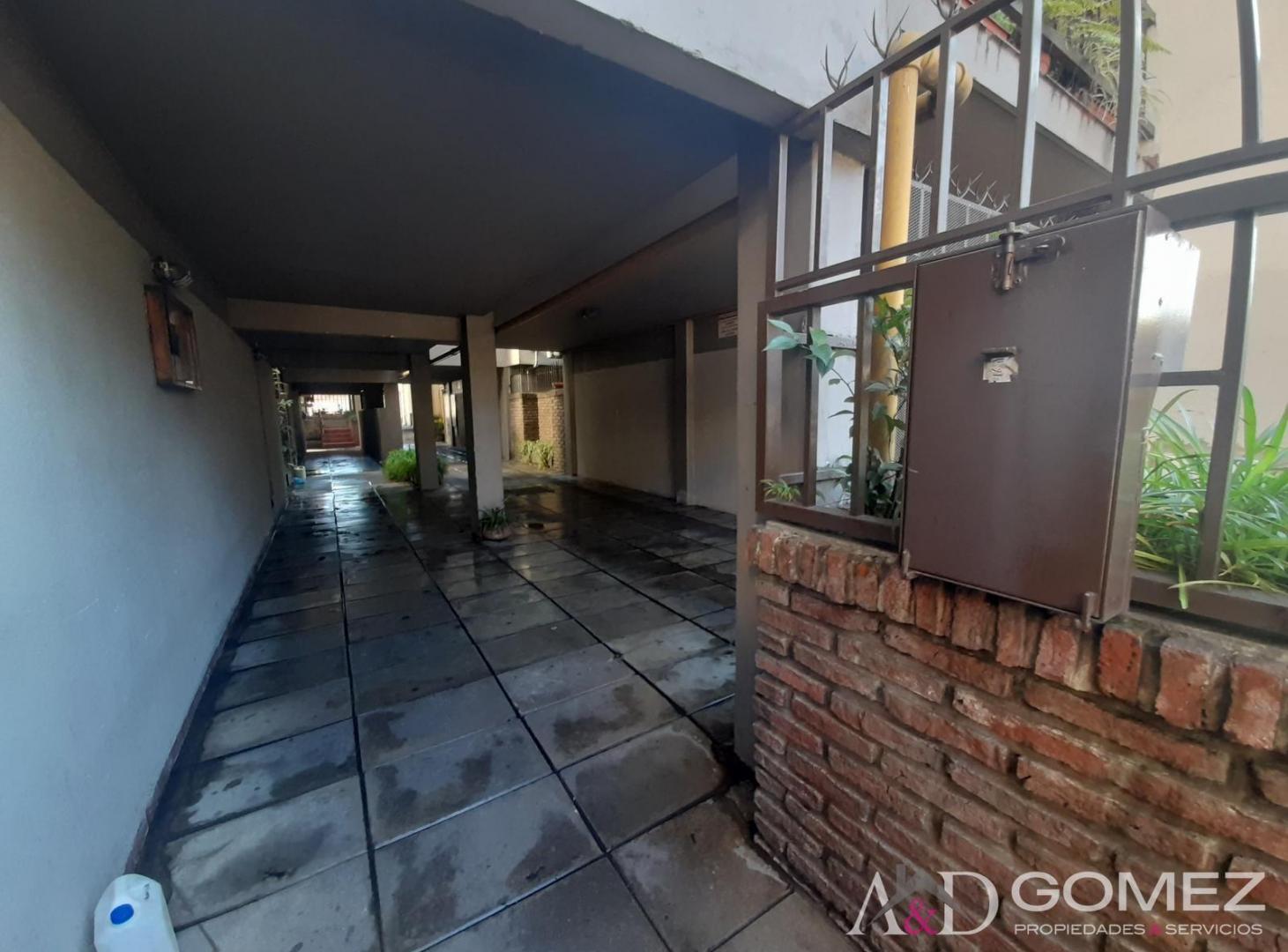 Foto de 1 AMB AMPLIO CON BALCON Y COCINA INDEPENDIENTE, imagen 1