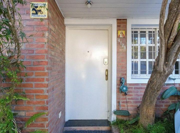 CASA 5 AMB EN VENTA EN FLORESTA JARDIN Y PARRILLA 4