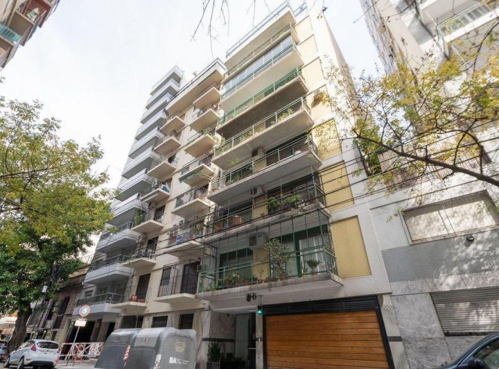 DEPTO 4 AMB CON DEP BALCON Y COCHERA EN CABALLITO 2