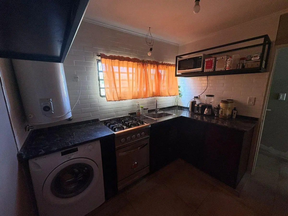 CASA EN VENTA CHASCOMUS 5 AMBIENTES 2