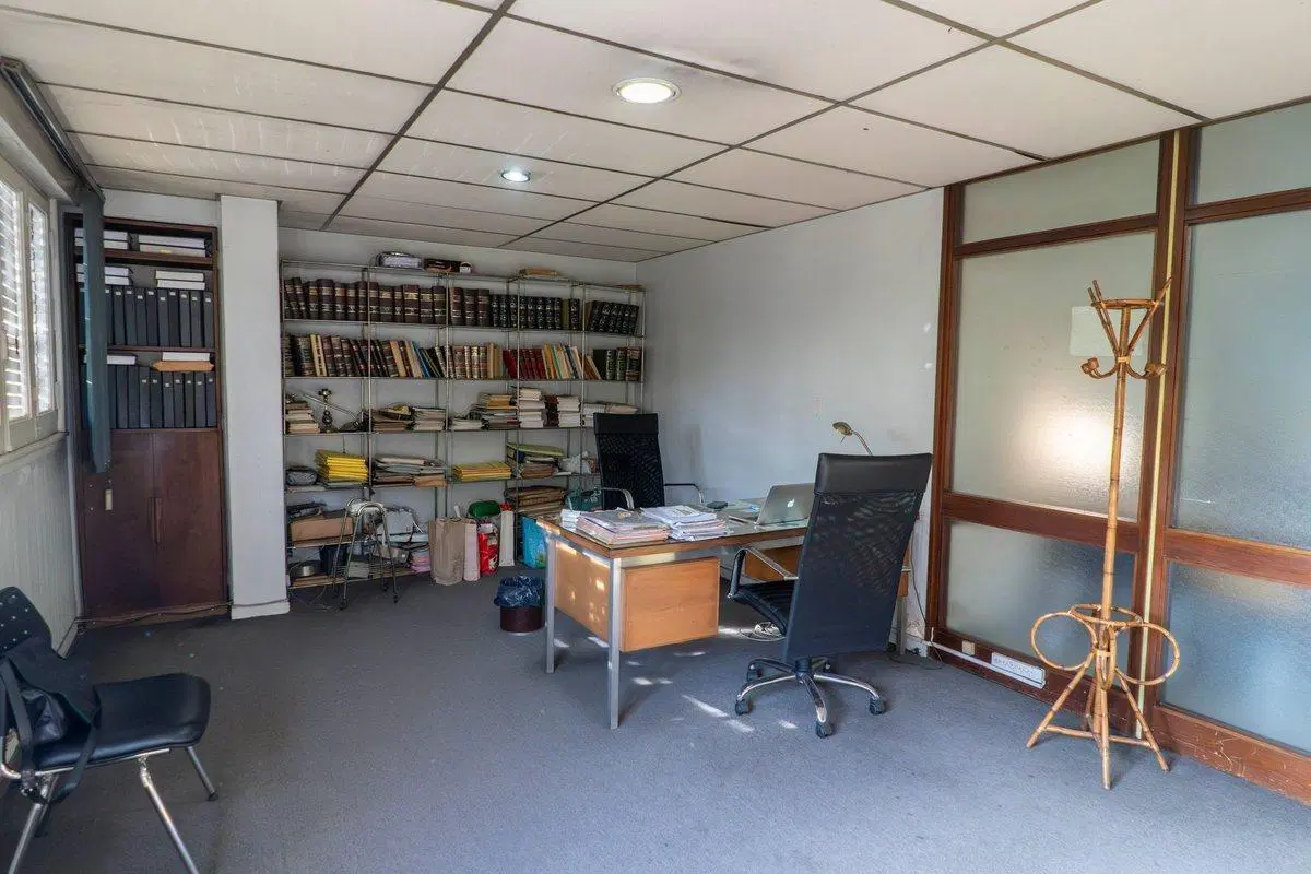 EDIFICIO DE OFICINAS FRENTE PLAZA SAN JUSTO 2