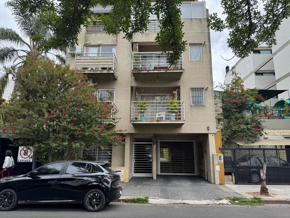 SAAVEDRA, MONOAMBIENTE EN VENTA CON COCHERA. 3