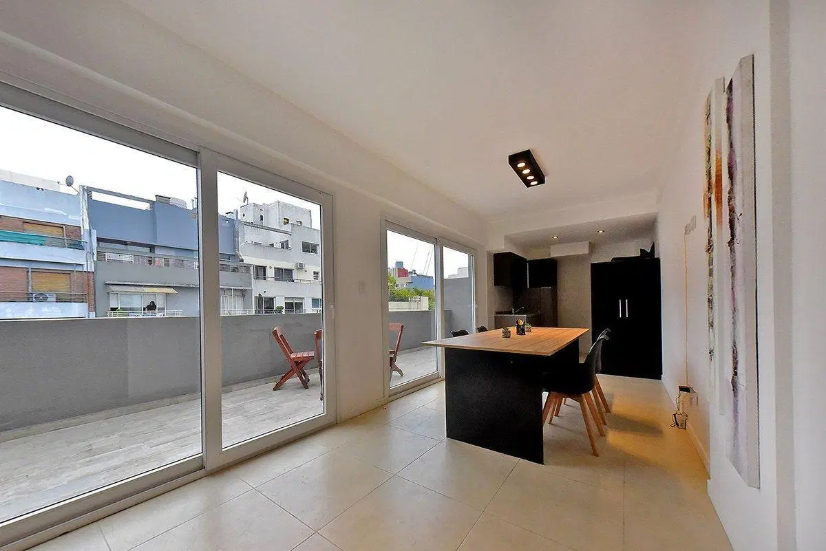 VENTA MONIAMBIENTE BALCON TERRAZA ALMAGRO A ESTREN 4