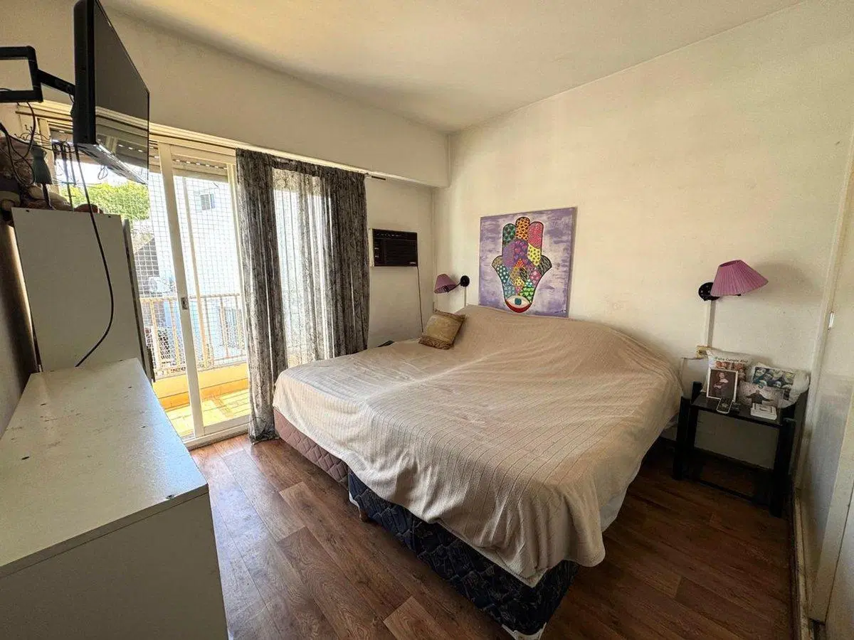 VENTA SEMIPISO 3 AMB. EN FLORESTA, BALCÓN CORRIDO 3
