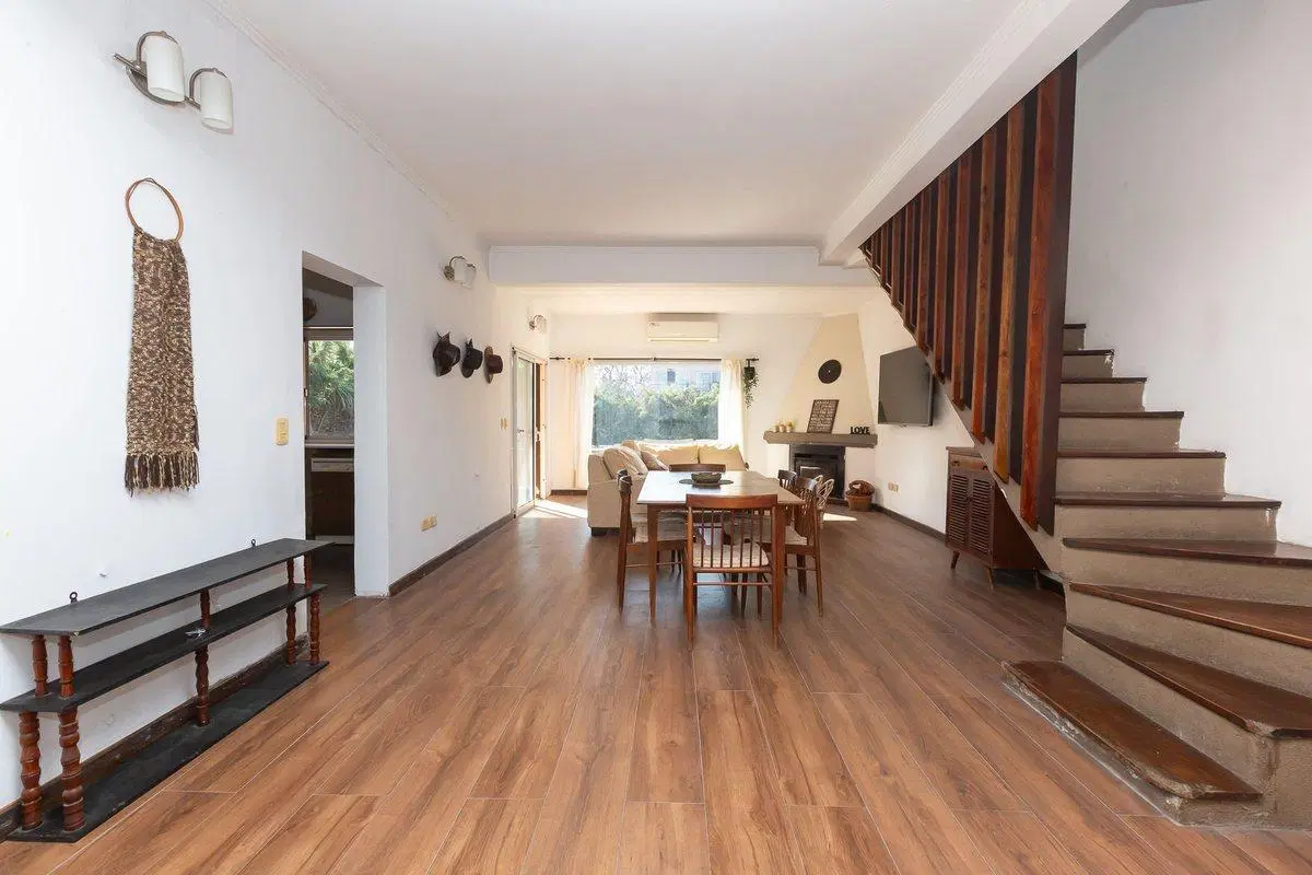 VENTA CASA 5 AMBIENTES EN BARRIO LA ARBOLEDA 5