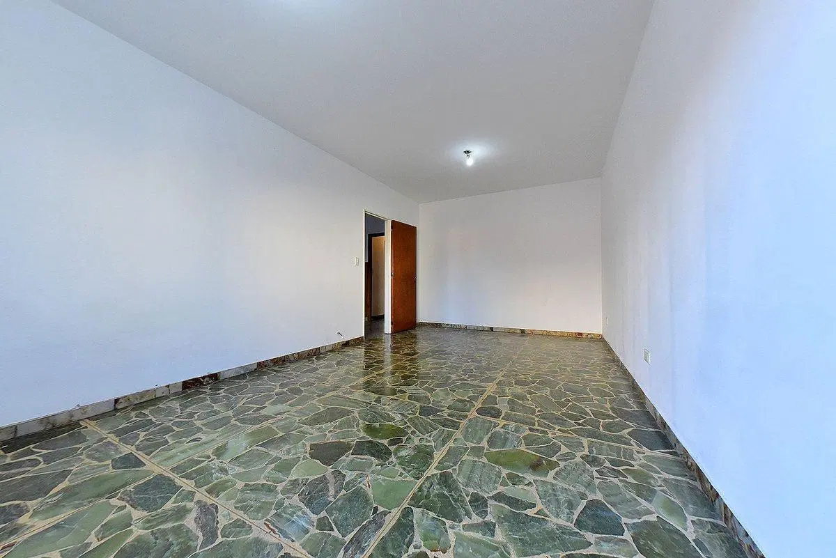 VENTA PH MULTIFAMILIAR CON TERRAZA EN MUNRO 4