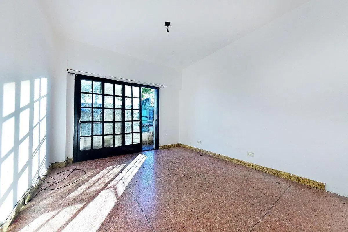 VENTA PH MULTIFAMILIAR CON TERRAZA EN MUNRO 2