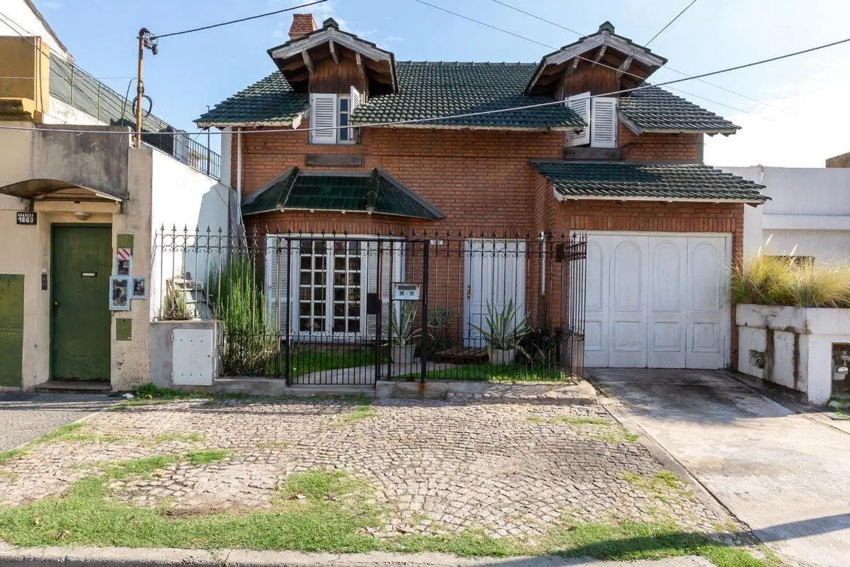 VENTA CASA MULTIFAMILIAR RAMOS MEJIA 2