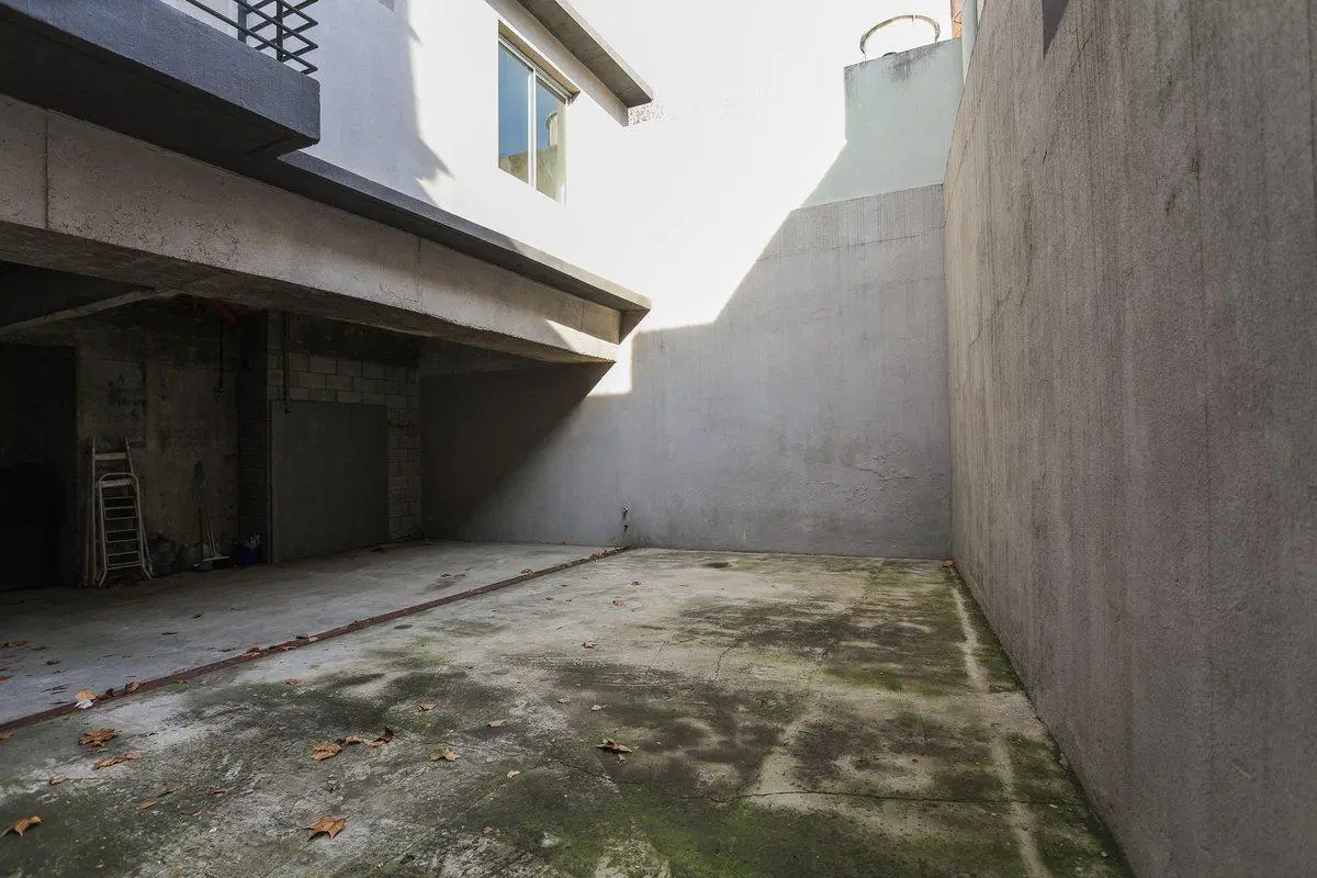 COCHERA EN VENTA CABA DESCUBIERTA 4