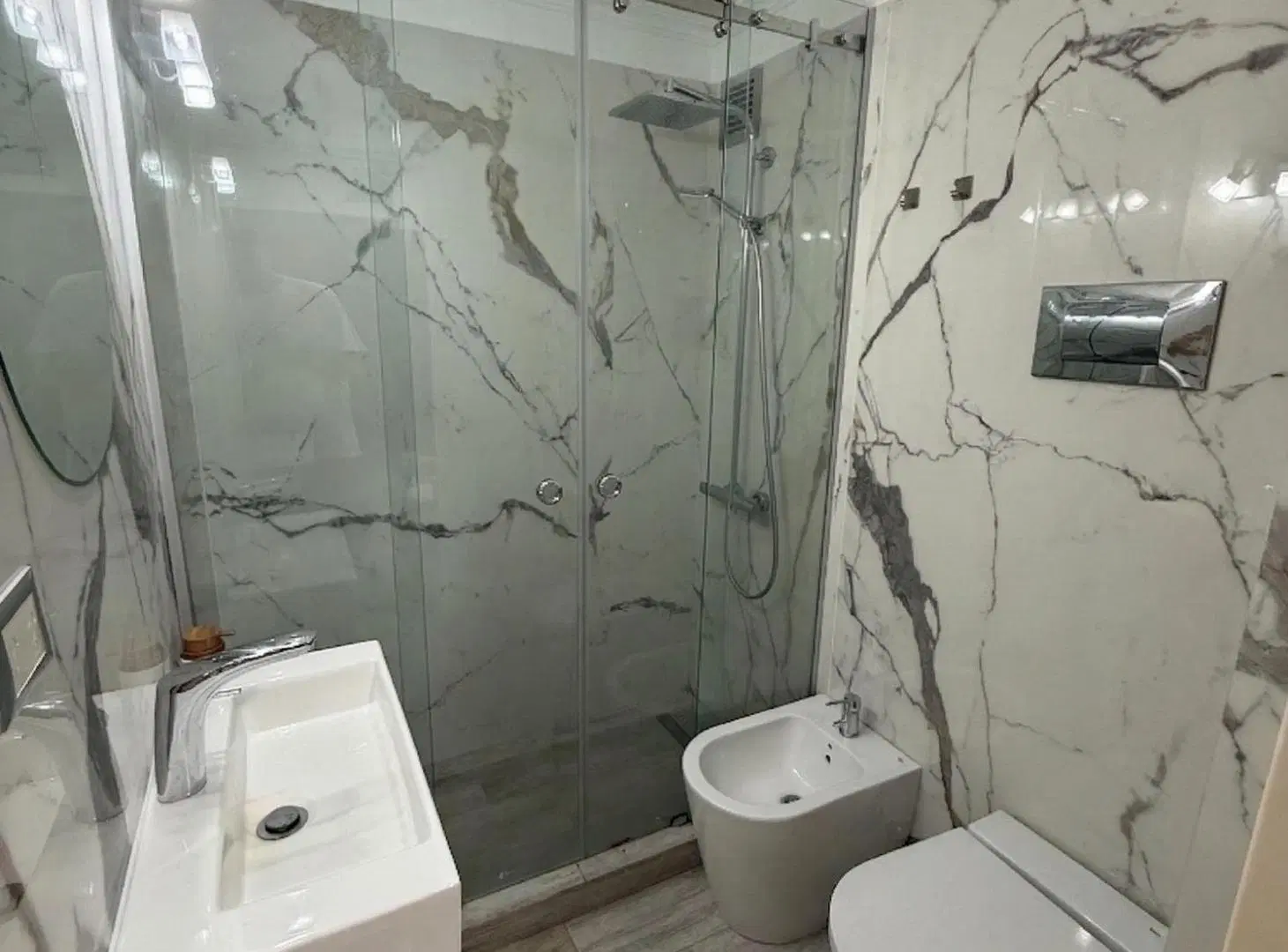 ALQUILER 3 AMB AMOBLADO CON PATIO Y BALCON ALMAGRO 3