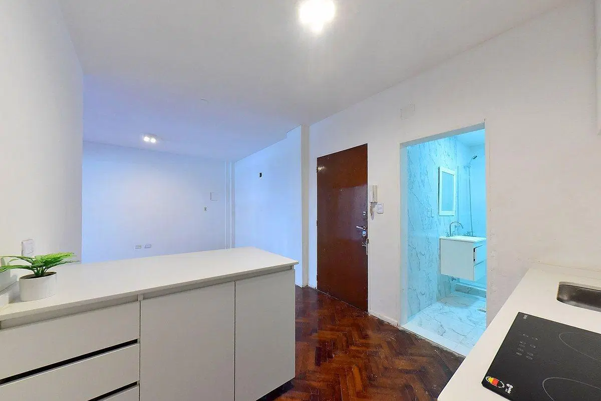 VENTA TRES AMBIENTES RECOLETA LUMINOSO 4