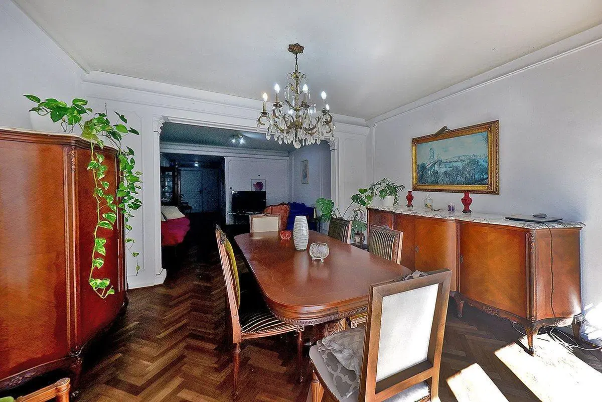 Venta Depto 4 ambientes c/dep. Frente Recoleta 4