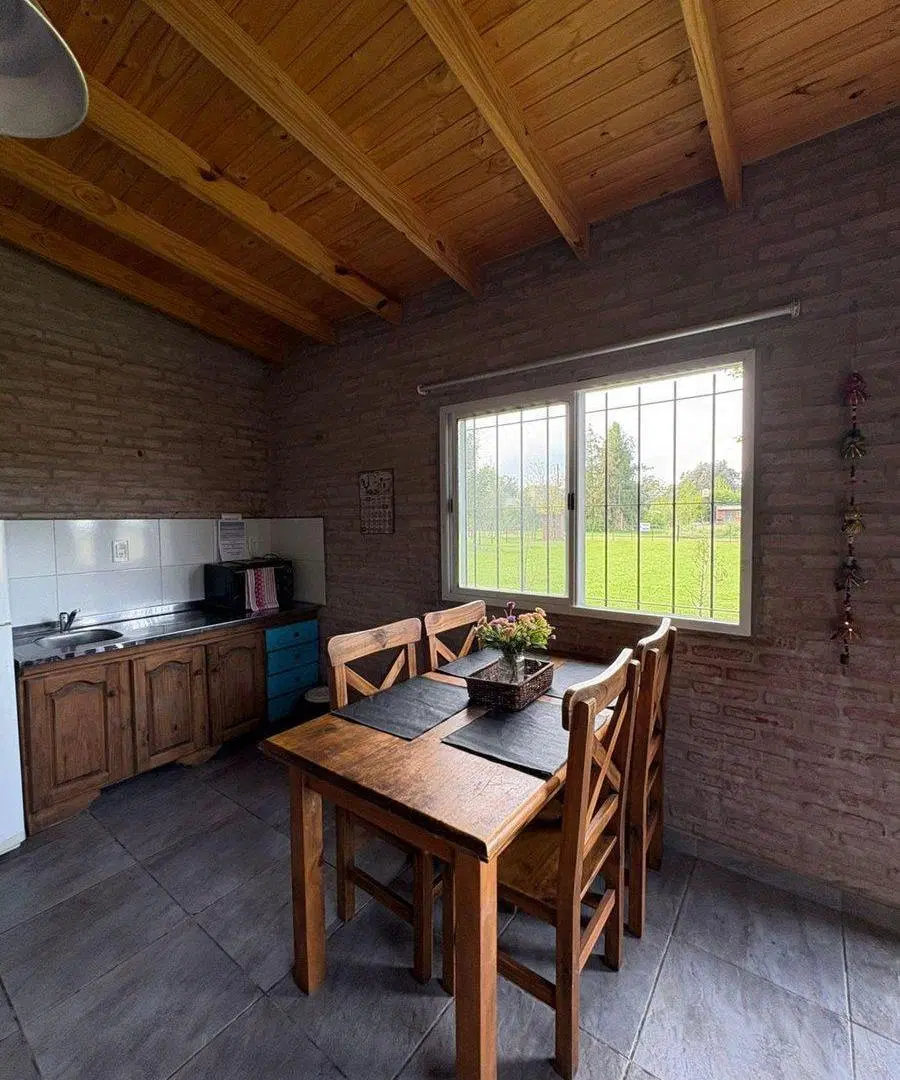 CASA EN VENTA 2 AMBIENTES LOBOS 5