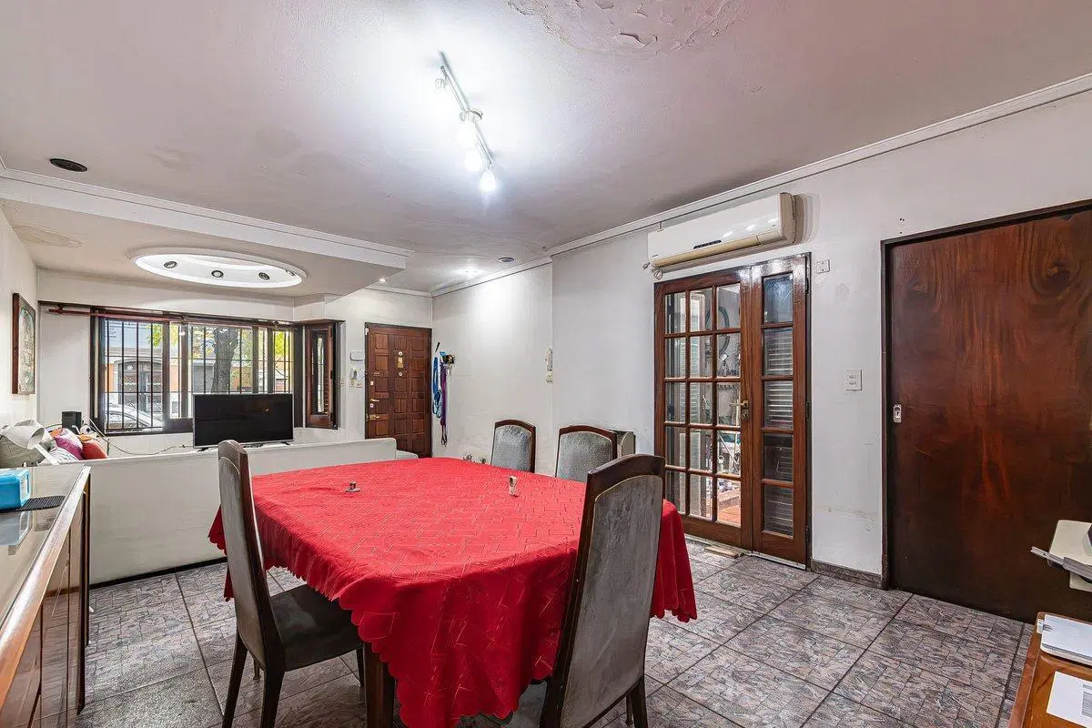 VENTA CASA 5 AMB CON TERRAZA Y COCHERA EN BARRACAS 5