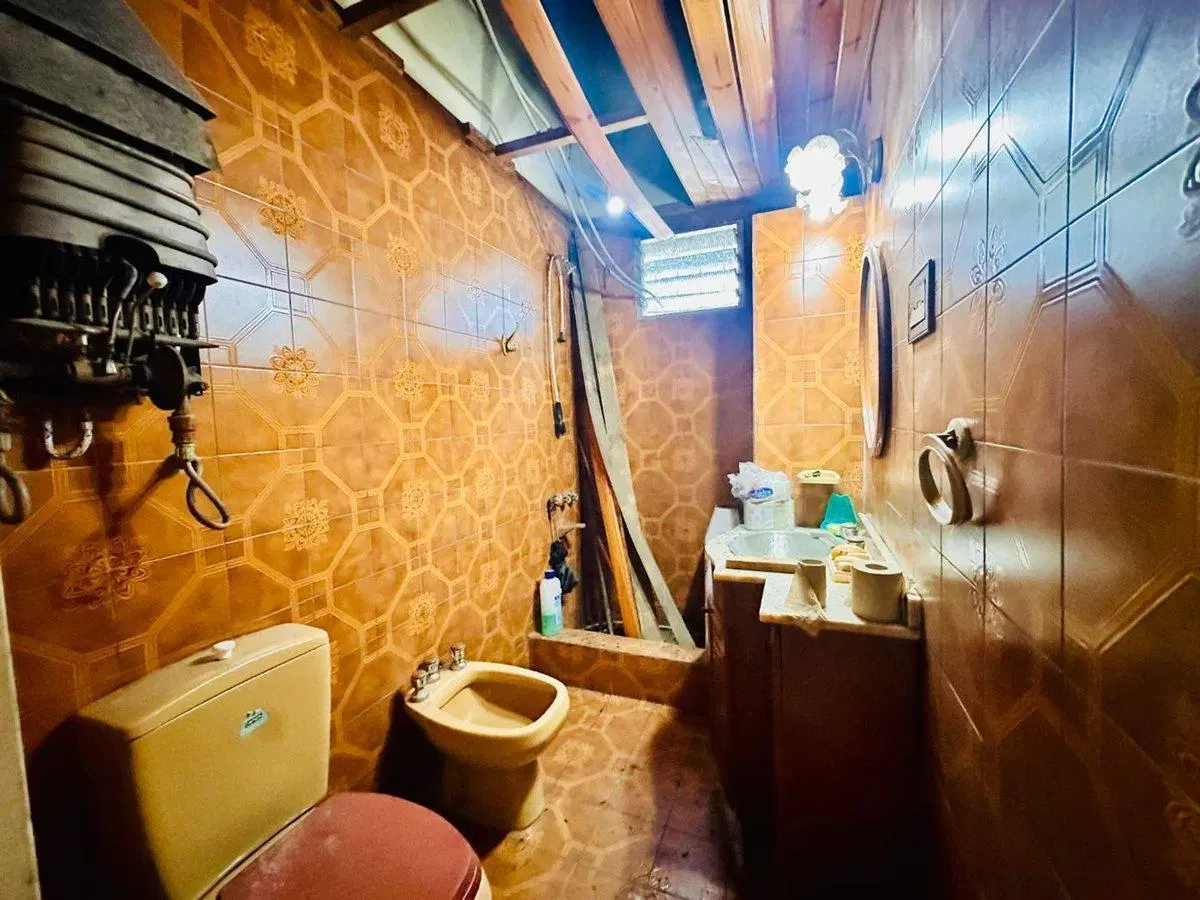 CASA A RECICLAR + GALPON EN LOTE DE PROPIO 200m2 2