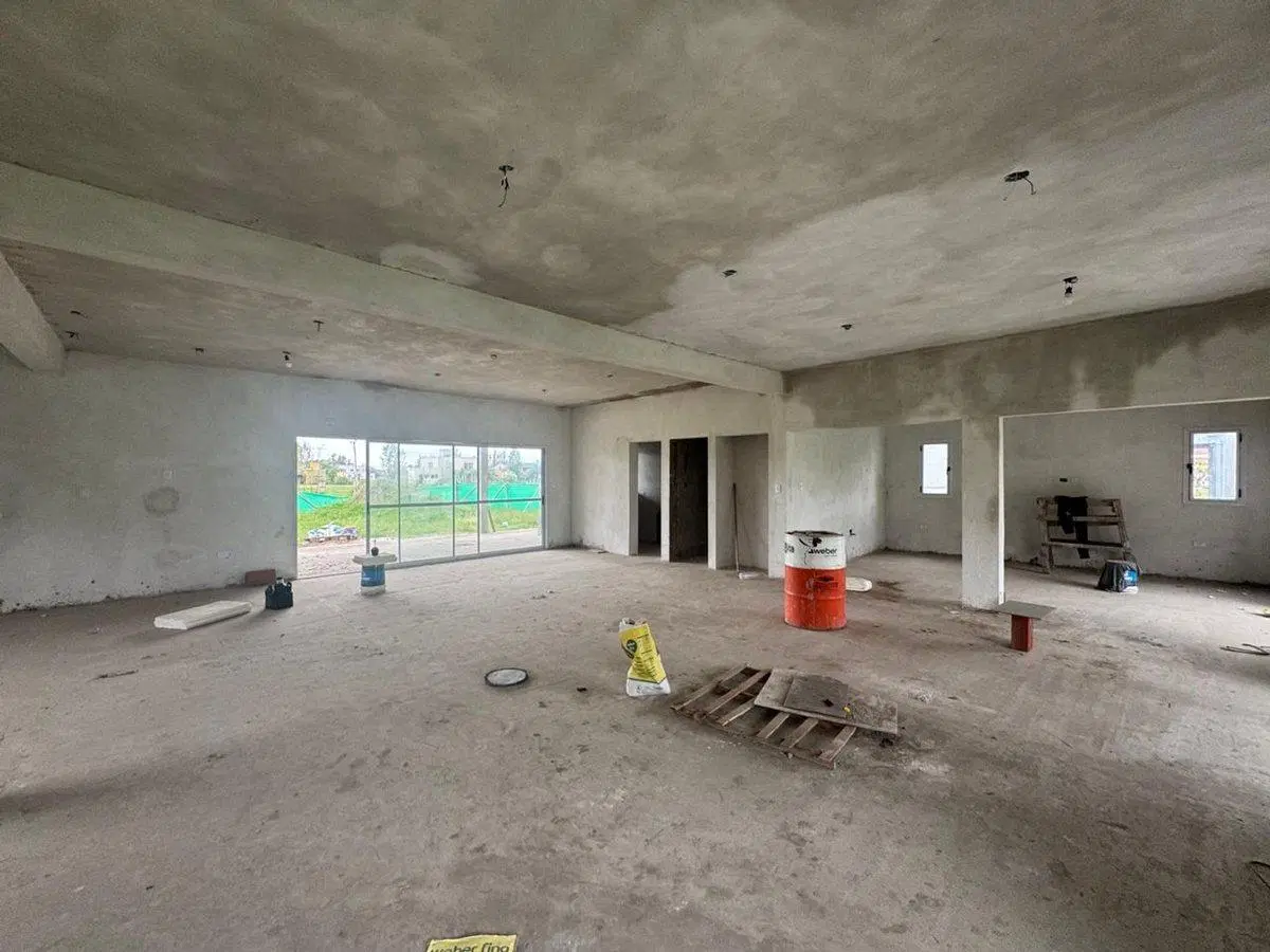 LOMAS DE PETION - CASA A TERMINAR LOTE 1700 M2 5