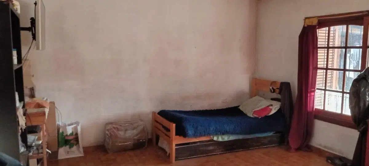 CASA VENTA BURZACO 4 AMBIENTES TERRENO AMPLIO 2