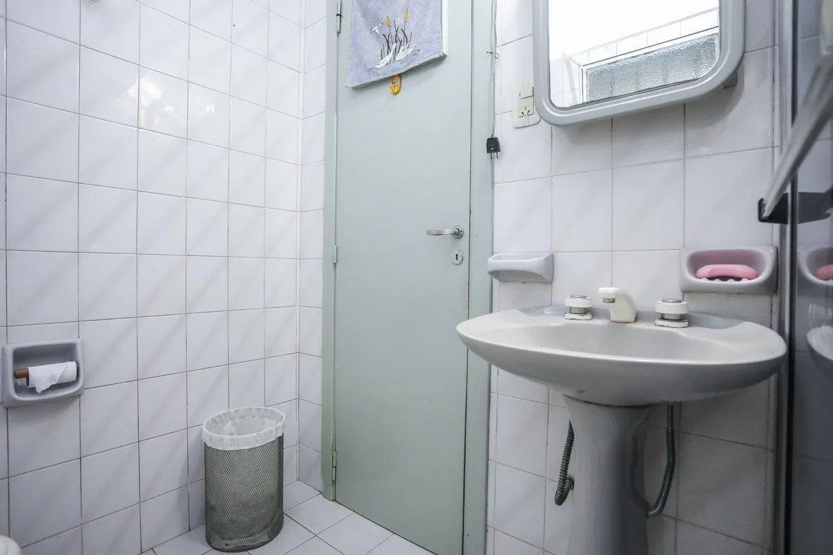 VENTA CASA BANFIELD 4 DORMITORIOS CON JARDIN COCH 3