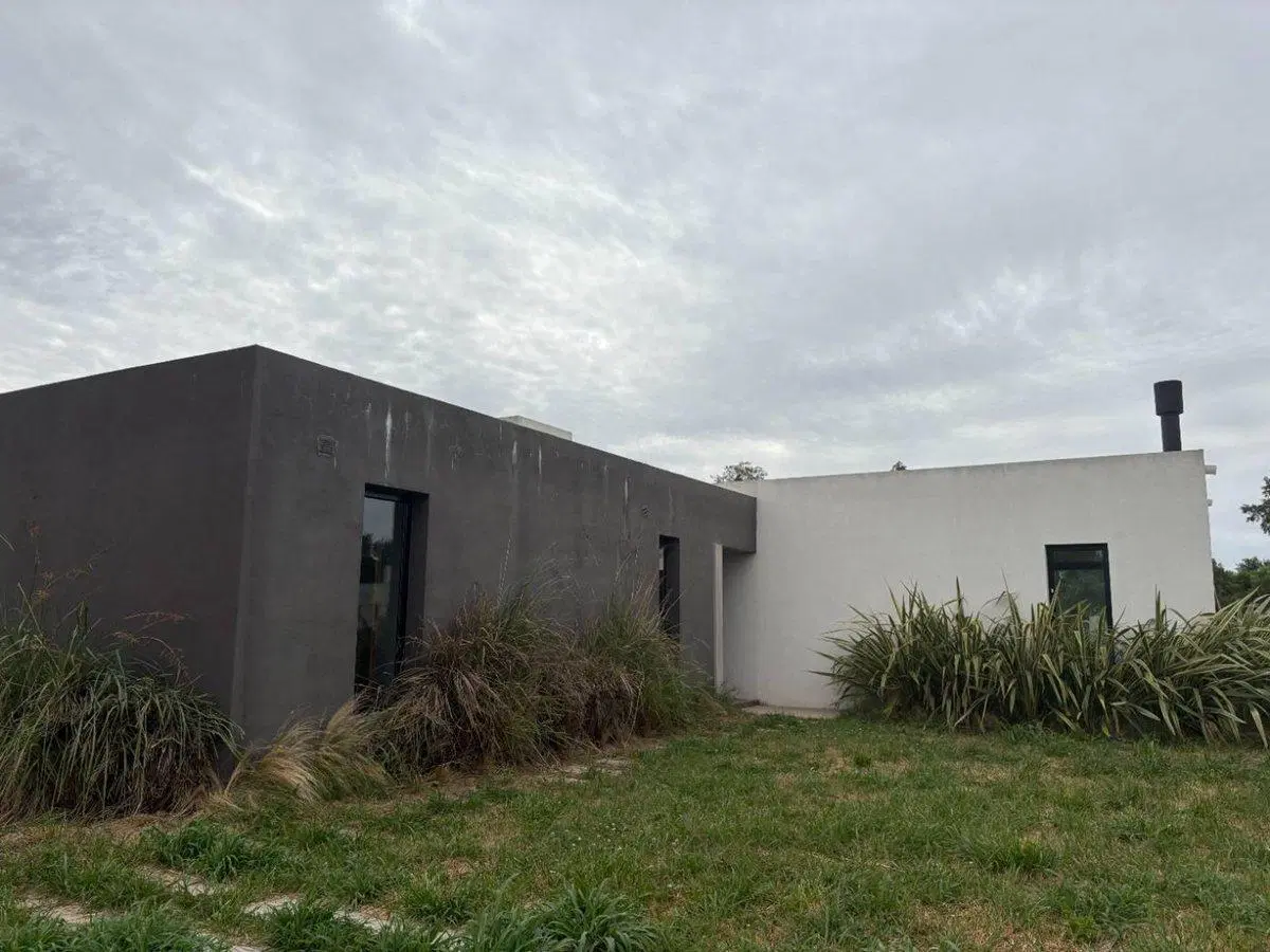 CASA EN VENTA A ESTRENAR LA FEDERALA, LOBOS 3