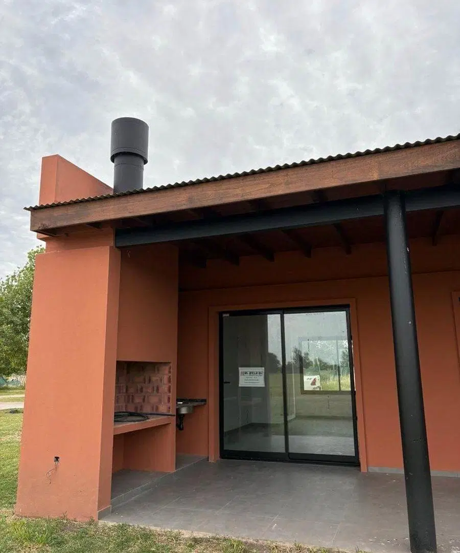 CASA EN VENTA A ESTRENAR LA FEDERALA, LOBOS 2
