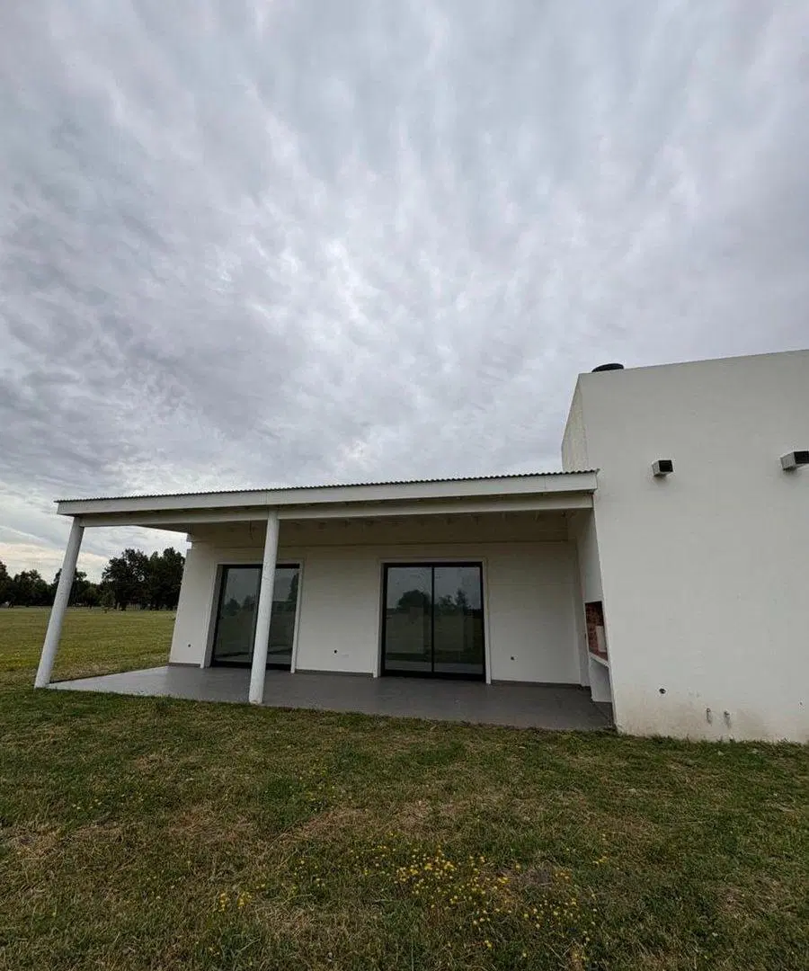 CASA EN VENTA A ESTRENAR LA FEDERALA, LOBOS 4