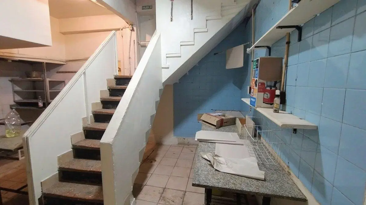 VENTA LOCAL COMERCIAL EN MONSERRAT 2