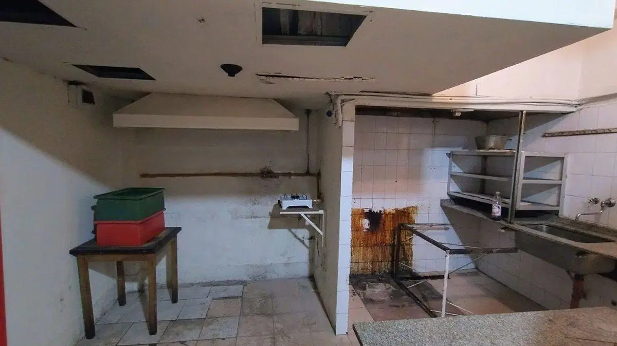 VENTA LOCAL COMERCIAL EN MONSERRAT 5