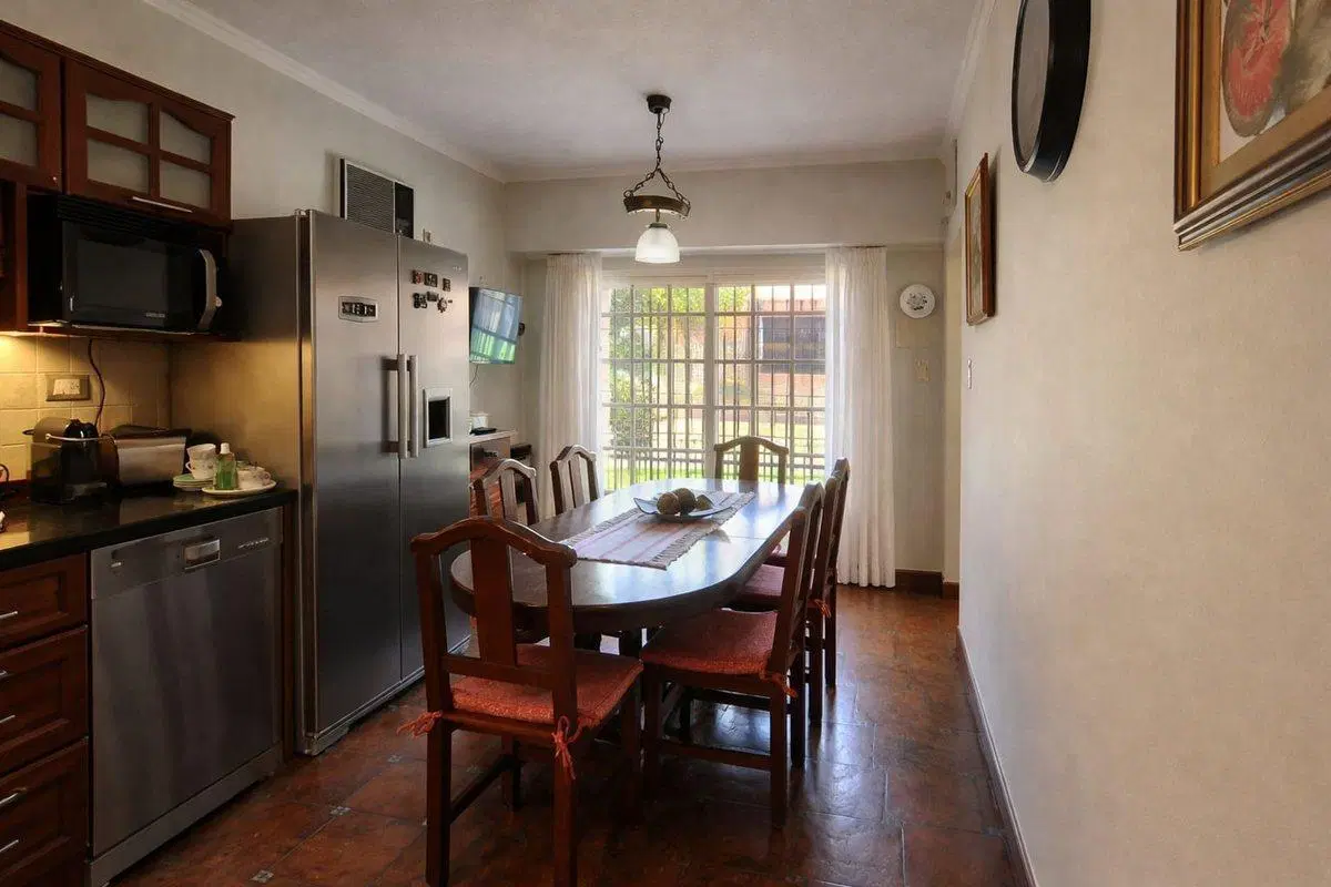 VENTA CASA 4 AMB MORENO CON CASA A REFACCIONAR 5