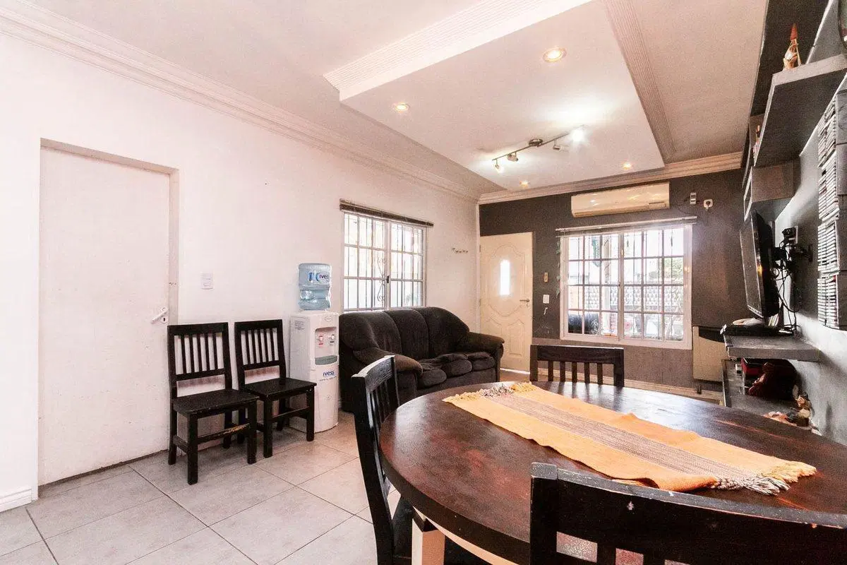 DUPLEX VENTA ADROGUE 4 AMBIENTES UBICACION IDEAL 4