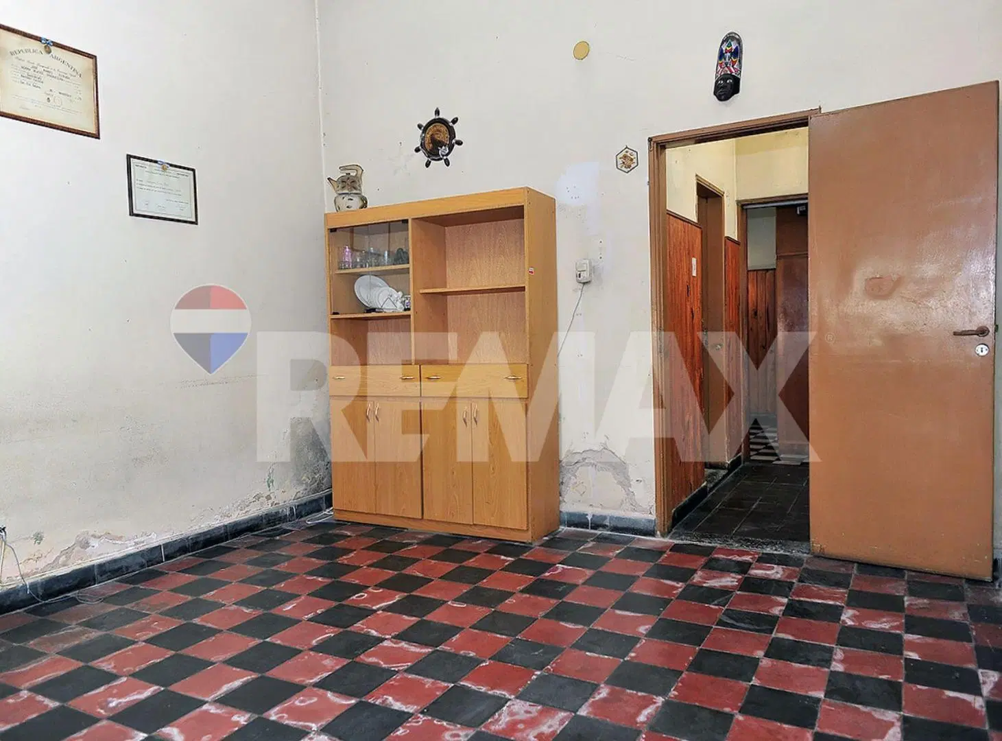 CASA A REMODELAR EN VENTA – Oportunidad en Wilde, 2