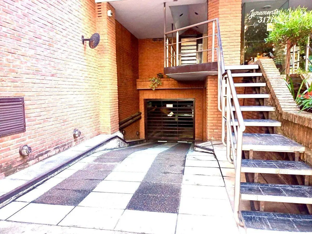 BELGRANO, COCHERA DOBLE EN VENTA, PORTÓN AUT. 3