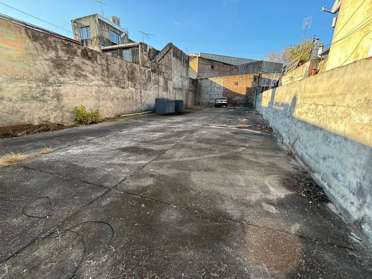 LOTE EN VENTA CASEROS A METROS DE ACCESO OESTE 3