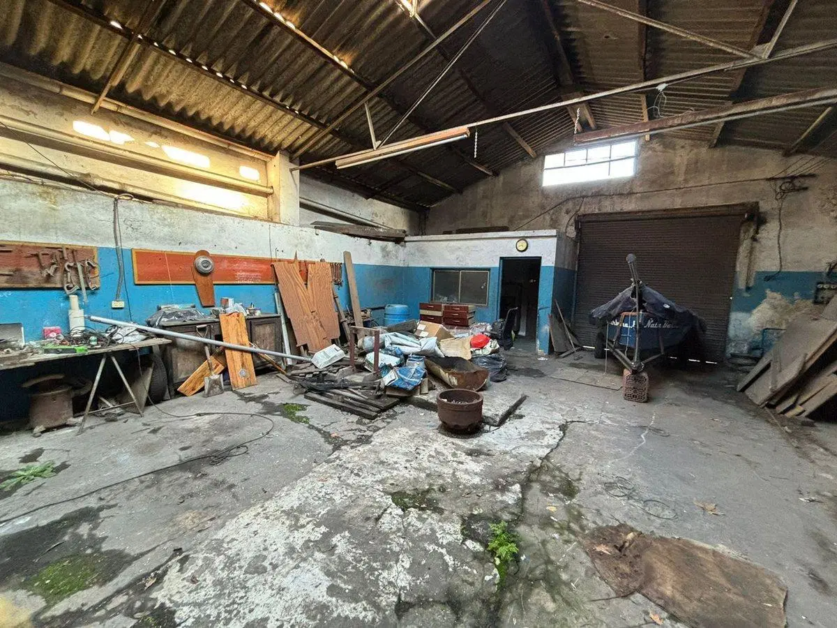 GALPON + VIVIENDA EN CASEROS A MTS DE ACCESO OESTE 3