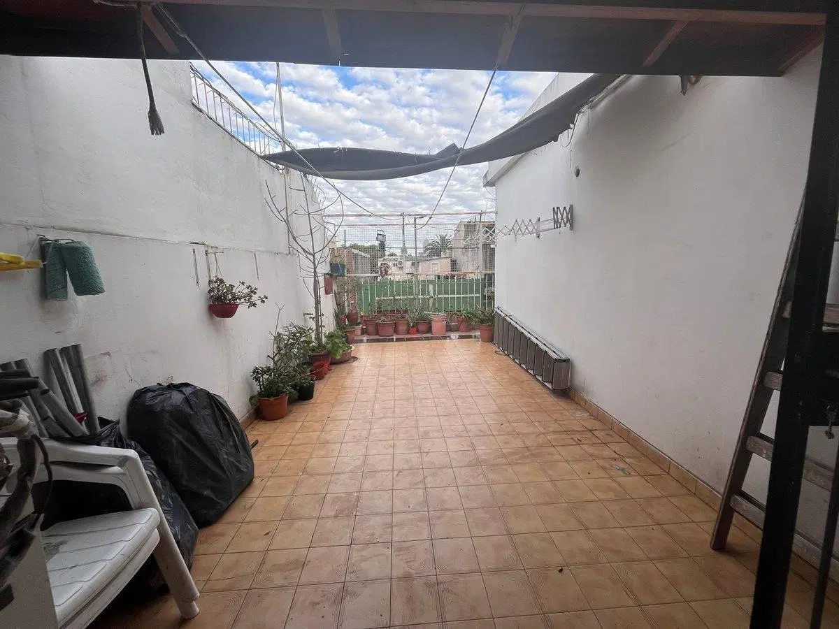 CASA EN VENTA 3 AMB V. SOLDATI CON PATIO Y JARDIN 2