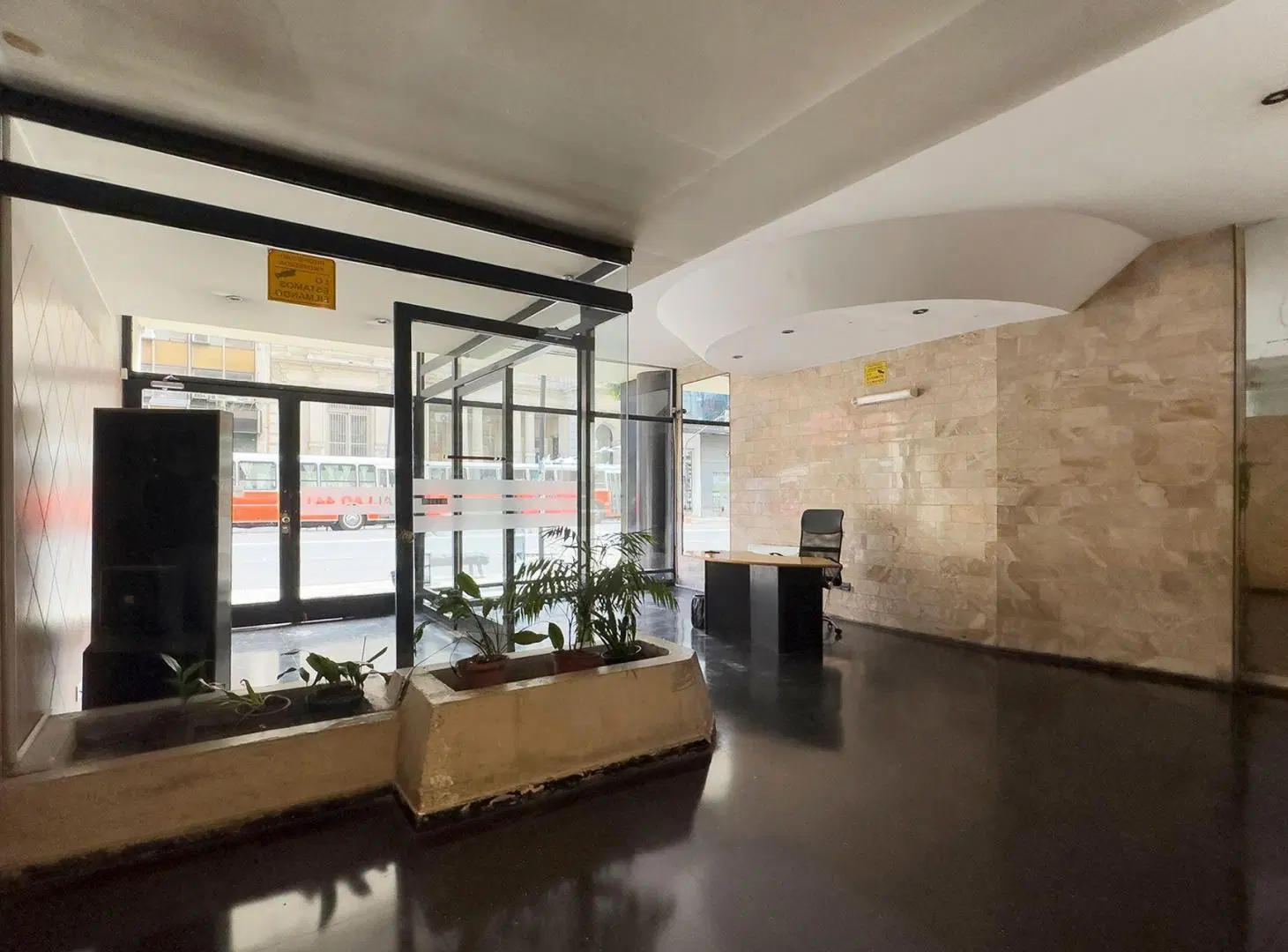 VENTA DEPARTAMENTO 3 AMB A REFACIONAR 2