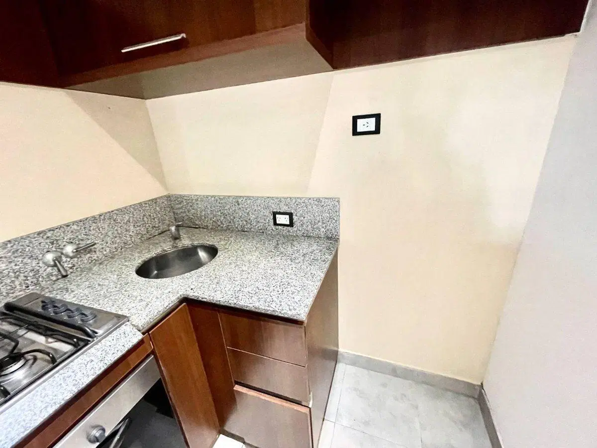 VENTA MONOAMBIENTE BAJO BELGRANO BALCON 2