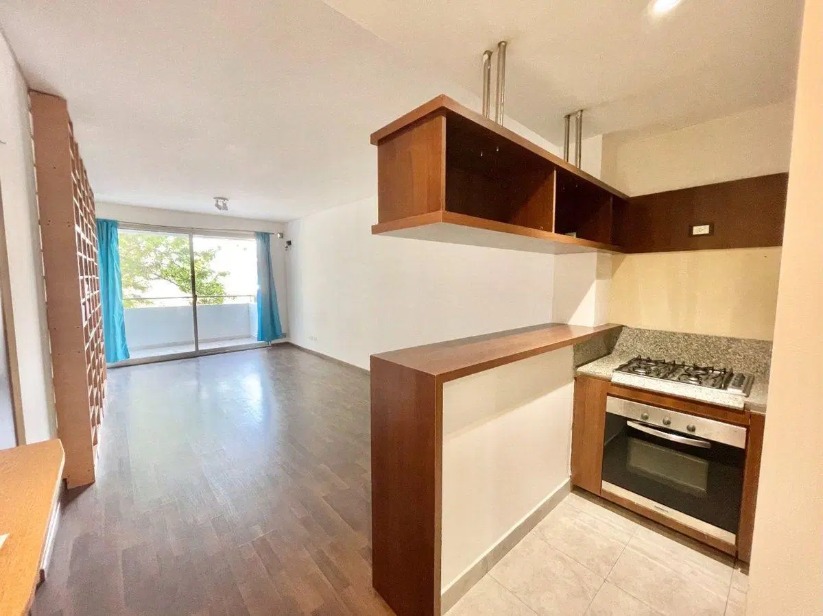 VENTA MONOAMBIENTE BAJO BELGRANO BALCON 4