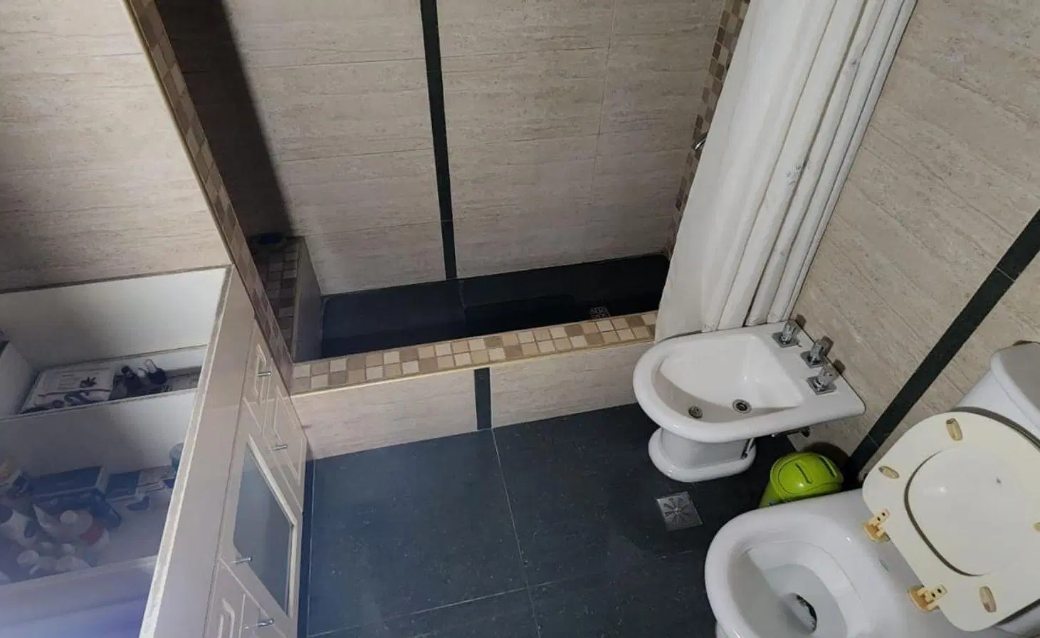 VENTA CASA 3 AMBIENTES EN LANÚS CON COCHERA 4