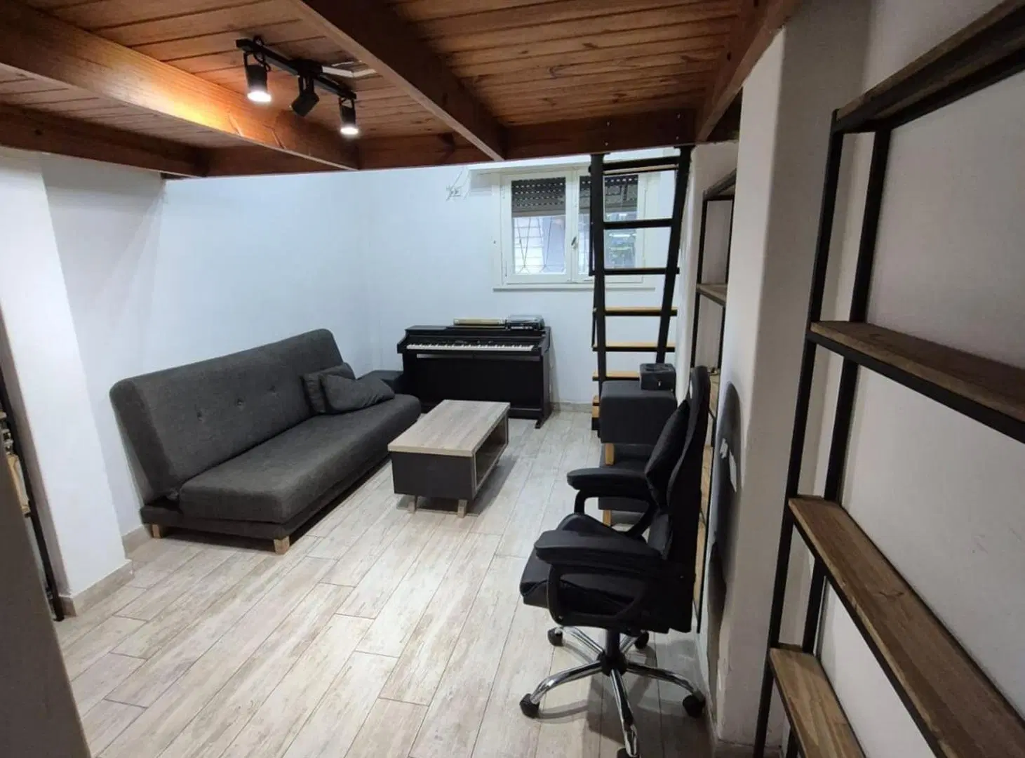 VENTA DEPARTAMENTO TIPO LOFT EN BALVANERA 4