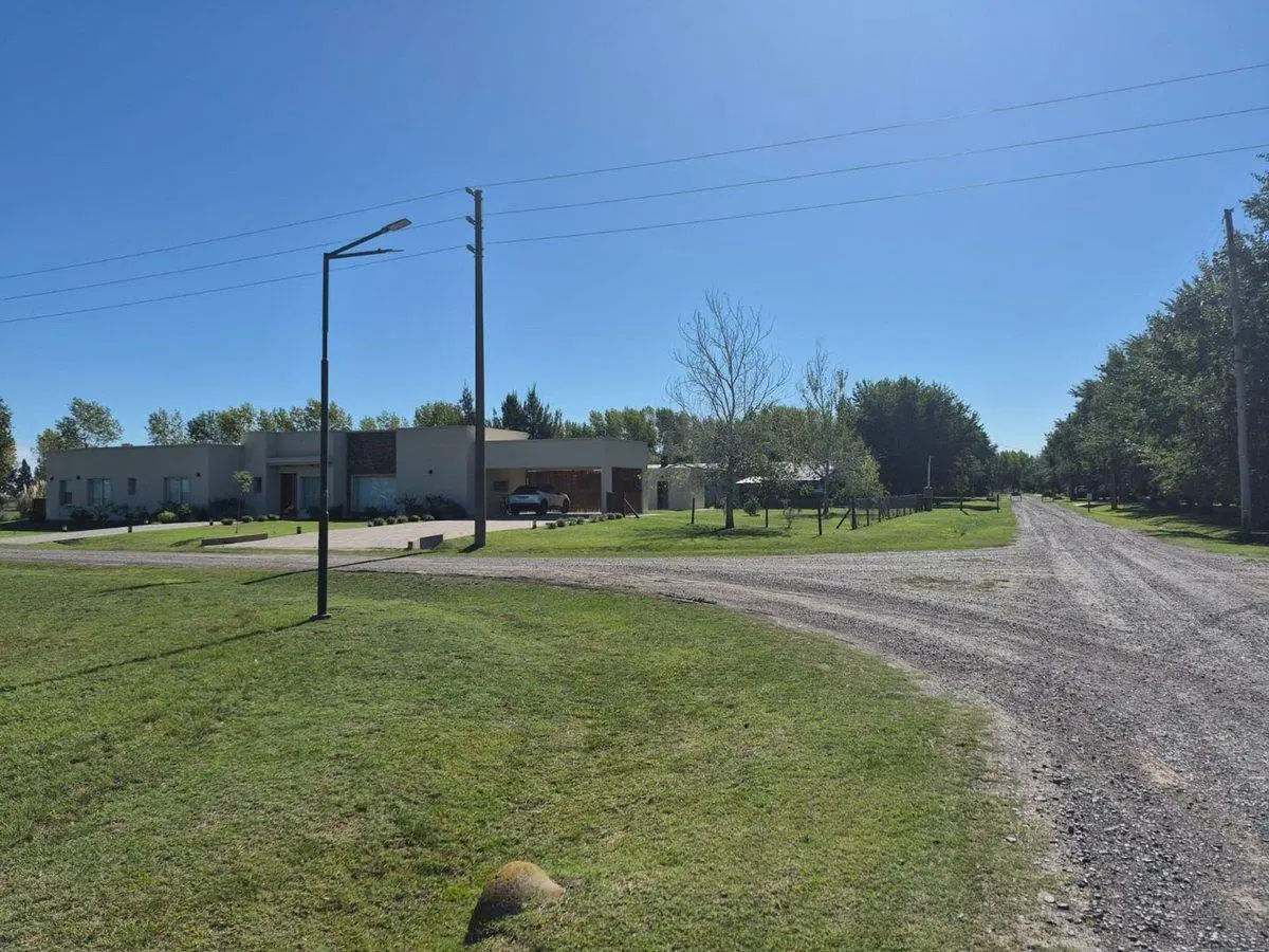 GRAN LOTE 2000m2 B° FINCAS DE SAN VICENTE GOLF 8