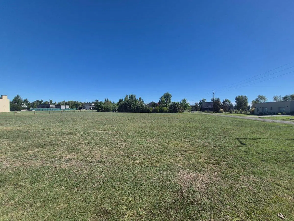 GRAN LOTE 2000m2 B° FINCAS DE SAN VICENTE GOLF 5